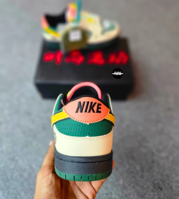 SB Dunk Low x Stussy BMW M3 - Image 3