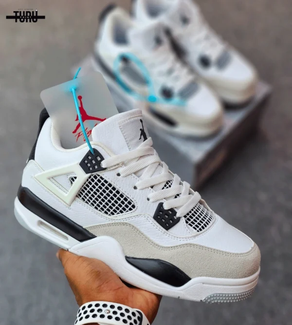 AJ-4 RETRO MILITARY WHITE