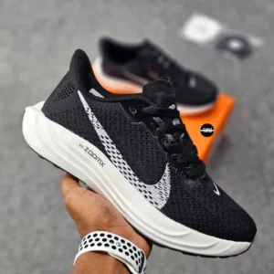 ZoomX Invincible Run Flyknit - Black