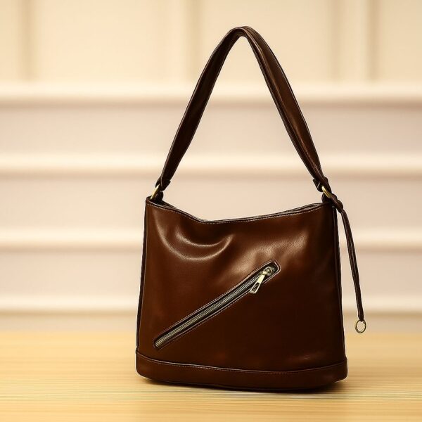 Large Capacity Tote Bag Autumn Winter Bucket Backpack - Image 3