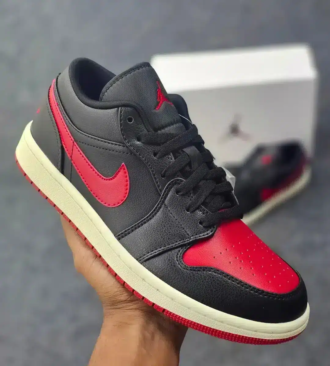 Air Jordan 1 Low in the "Bred Sail" : Top
