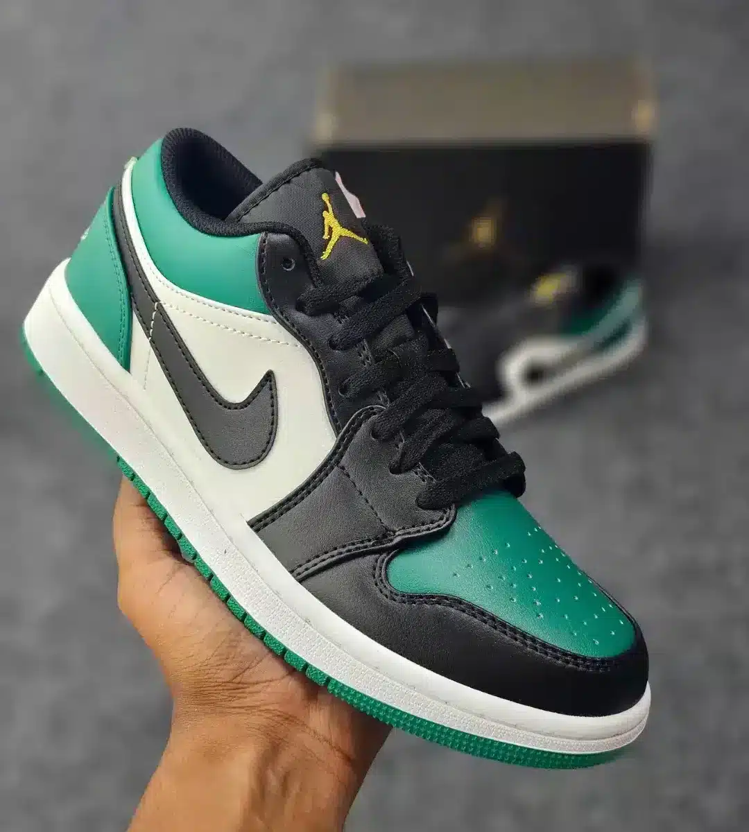 Air Jordan 1 Low "Pine Green Toe" : Top