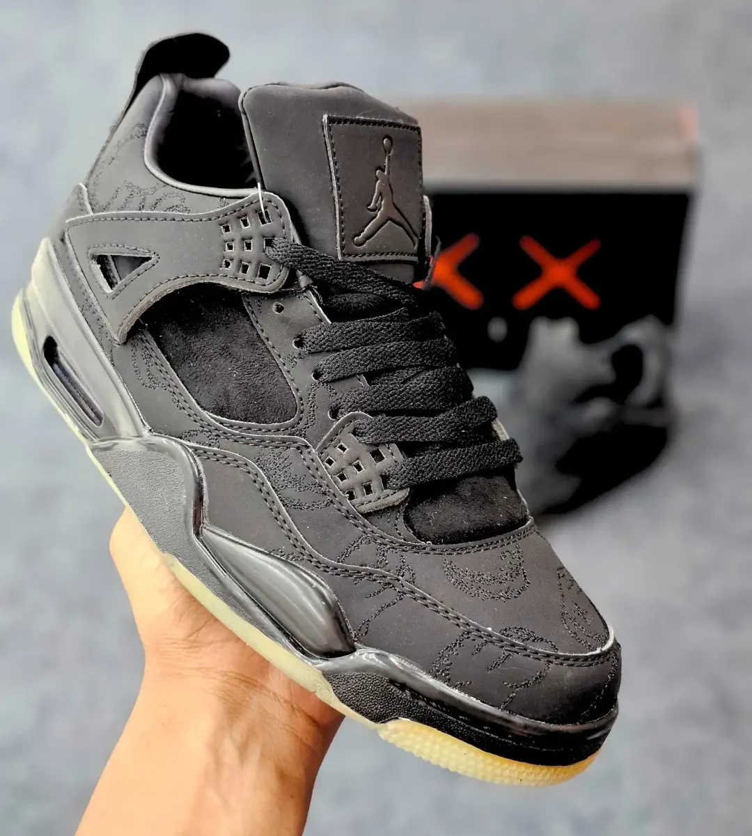 J4 Retro Kaws Cool Black : TOP