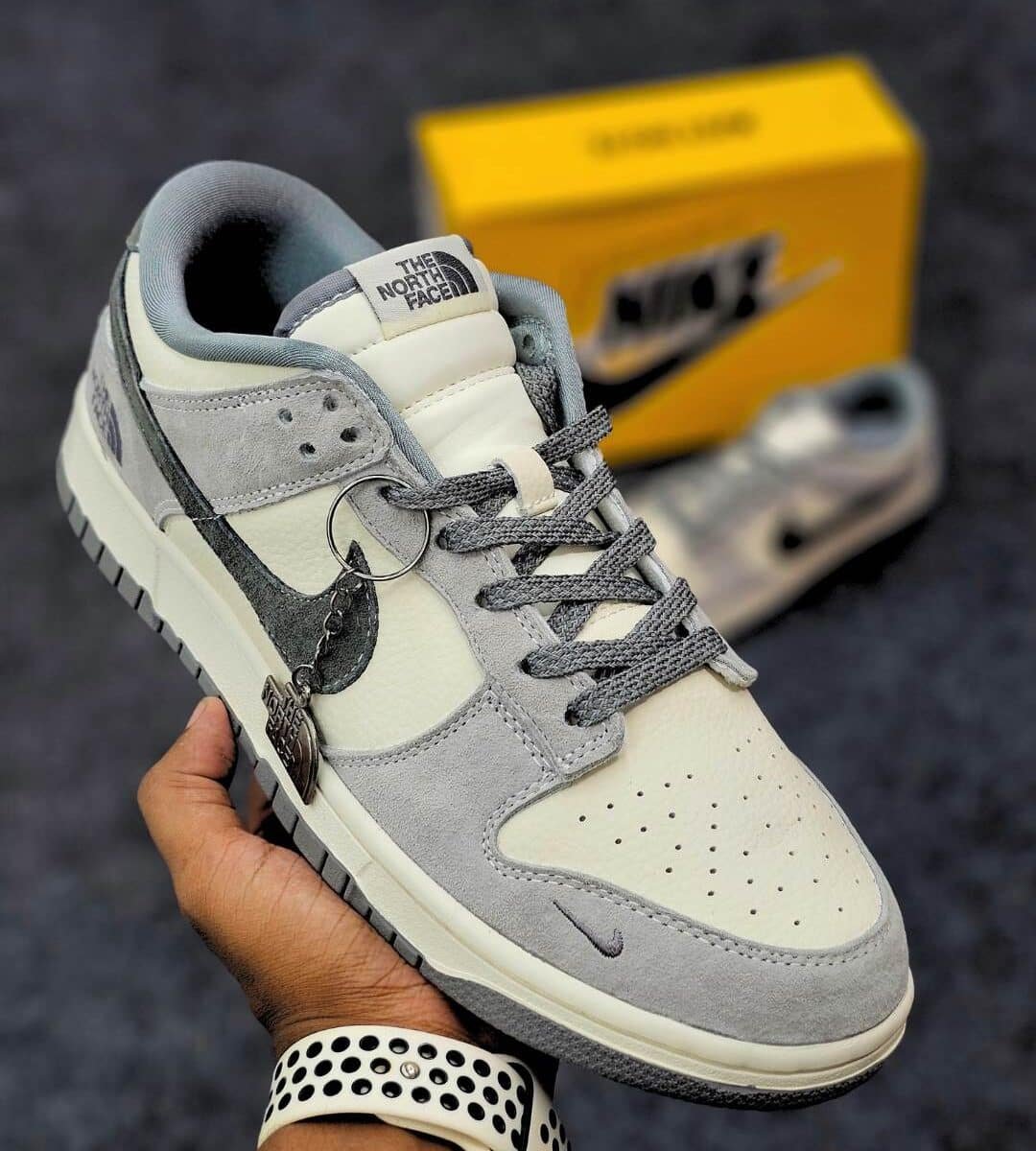Stussy x SB Dunk Low -Di-or