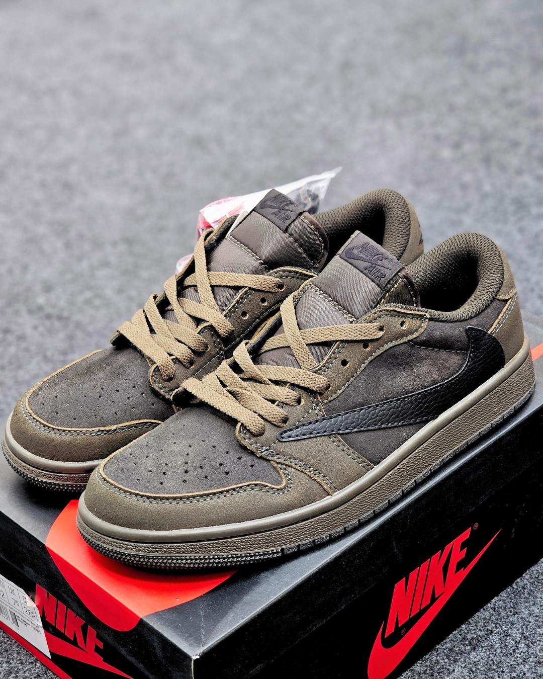 J1 Low OG SP Travis Scott in the "Velvet Brown" - Image 2