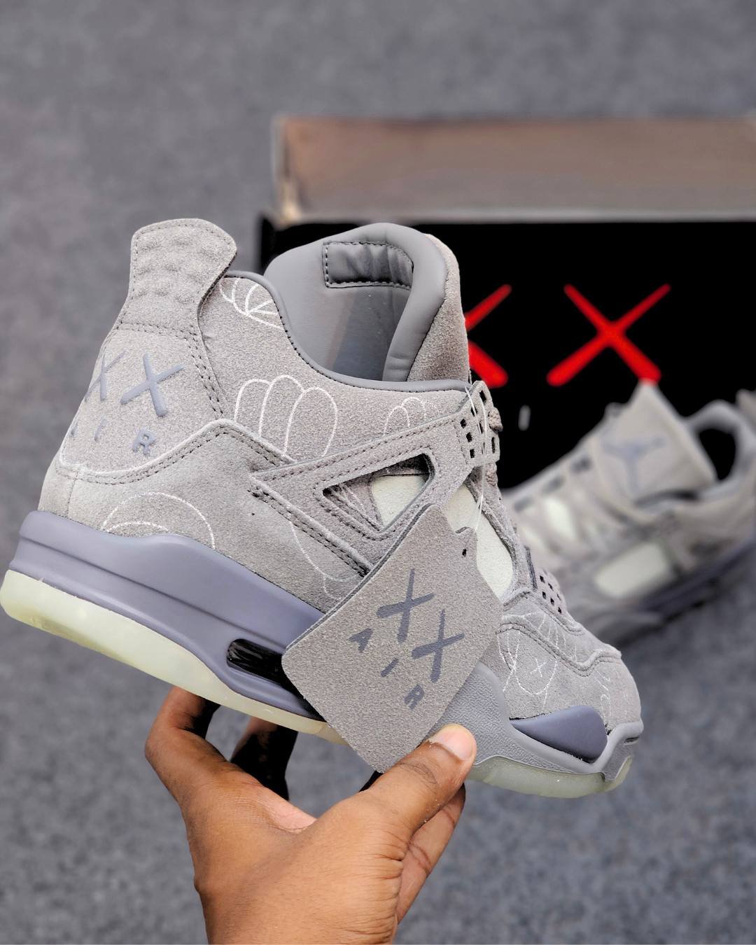 Jordan 4 x KAWS Gray - Image 5