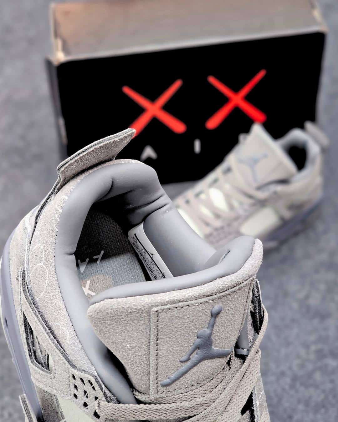 Jordan 4 x KAWS Gray - Image 3
